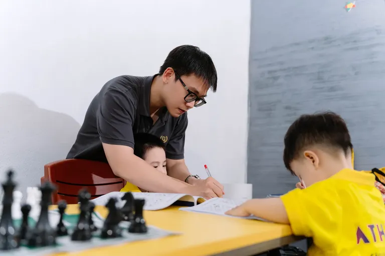 Lớp học cờ vua thiếu nhi tại CLB Athena Đà Nẵng — ảnh 41