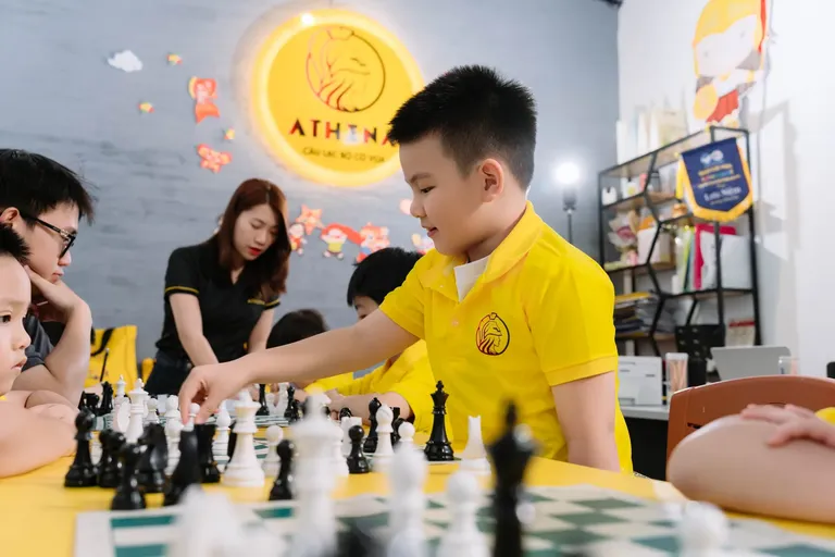 Lớp học cờ vua thiếu nhi tại CLB Athena Đà Nẵng — ảnh 56